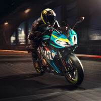 CFMoto 300SR: la deportiva china para el carnet A2 se cuela en España con 29 CV, por 4.150 euros