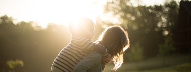 Ventajas y desventajas de que los hermanos se lleven varios años de diferencia: mi experiencia