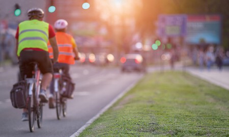 Normas que todo ciclista debe conocer según la DGT