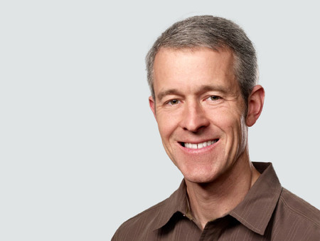 Jeff Williams, director operativo de Apple, ve con optimismo el futuro de Apple y de la economía