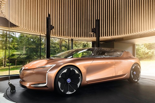 Autónomo, modular y con 680 CV, el Renault Symbioz quiere romper los muros entre casa y coche