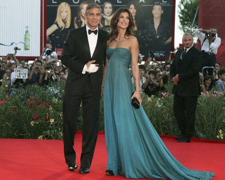 George Clooney y Elisabetta Canalis en el Festival de Cine de Venecia