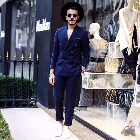 ¿Cómo llevar un traje en verano? La guía para verte cool sin derretirte dentro de uno