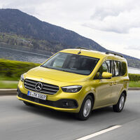 Probamos la Mercedes-Benz Clase T: una furgoneta con aires de monovolumen más funcional que premium