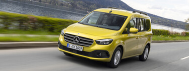 Probamos la Mercedes-Benz Clase T: una furgoneta con aires de monovolumen más funcional que premium