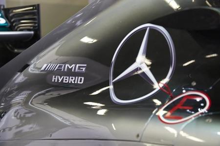 Mercedes AMG a punto de ceder para descongelar los motores en 2015