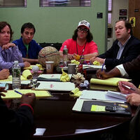 Llega a Netflix una de las mejores comedias de la historia. Una irreverente sitcom de oficina sobre los entresijos del mundo de la televisión