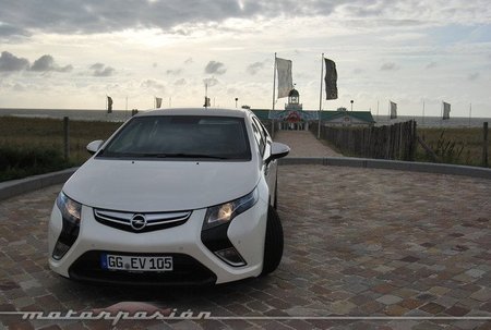 Opel Ampera, presentación y prueba en Holanda (parte 1)
