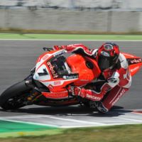 Carlos Checa concluye tres días de test con Ducati en Mugello