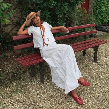Cómo vestir bien en verano a los +50: cinco conjuntos boho de Sfera frescos y elegantes para llevar con sandalias