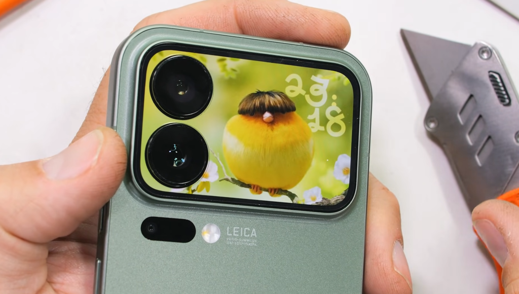 Lo quema, lo desmonta y sobrevive: así de resistente es el Xiaomi 17 Pro y su Dragon Glass sometidos a tortura 