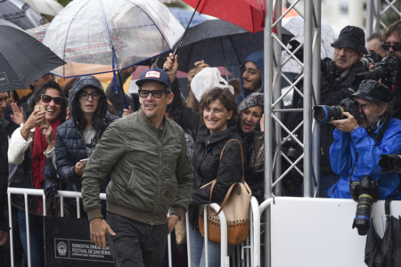 Despedimos la semana con no solo moda recibiendo en San Sebastián a Ethan Hawke y viendo a Johnny Depp tocar la guitarra con Joe Perry