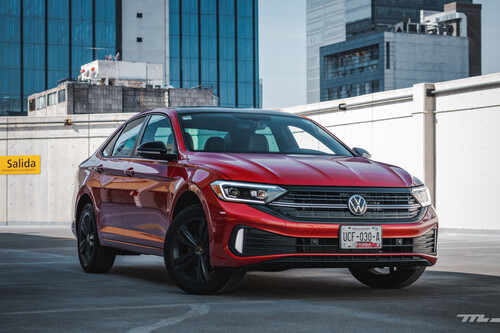 Volkswagen Jetta 2022, a prueba: el compacto alemán confía en su fórmula