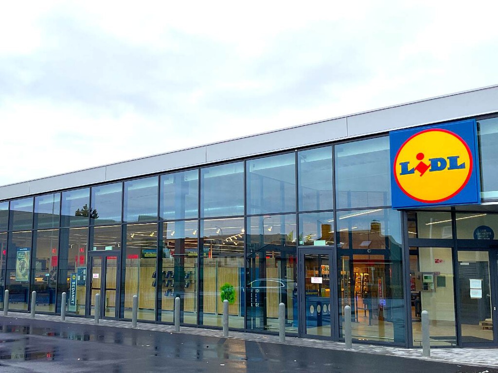 Llega a Lidl (el 10 de agosto) esta freidora de aire retro en colores pastel por menos de 40 euros