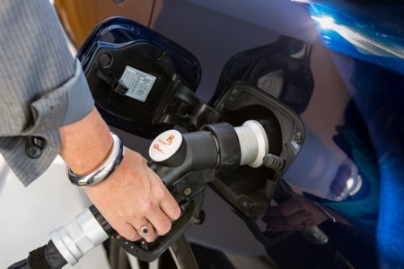 Japón se deja 24 hidrogeneras por el camino de su objetivo con la pila de combustible