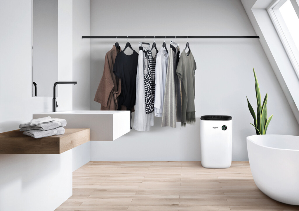 Whirlpool presenta sus nuevos deshumidificadores pensados para que puedas tender la ropa dentro de casa