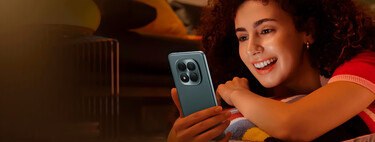 Gama media barato con batería para dos días y cámara de 200 megapixeles. Se puede ampliar la memoria hasta 1 TB 