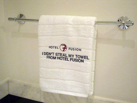 Hotel Fusion: te regalan la toalla para que no la robes