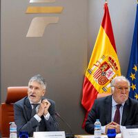 En 2024 aumentaron las muertes en carretera: ha sido uno de los peores años de la última década. La DGT no mejorará la formación ni las carreteras, pondrá 122 radares más