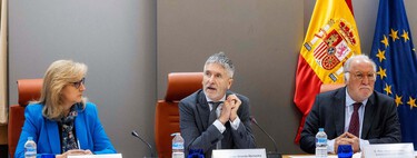 En 2024 aumentaron las muertes en carretera: ha sido uno de los peores años de la última década. La DGT no mejorará la formación ni las carreteras, pondrá 122 radares más