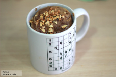 Cómo preparar un mugcake de chocolate y vainilla para merendar