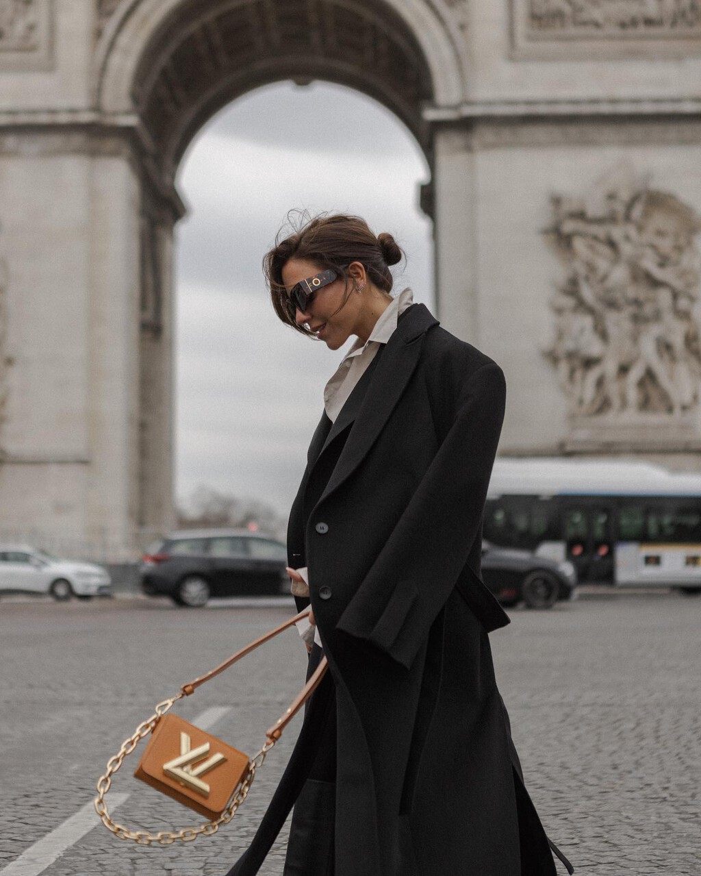 Zara triunfa con los abrigos que van a volar este otoño: ligeros, elegantes y con mucho estilo 