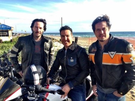 Keanu Reeves y las motos, un amor que ahora empieza a dar sus primeros frutos