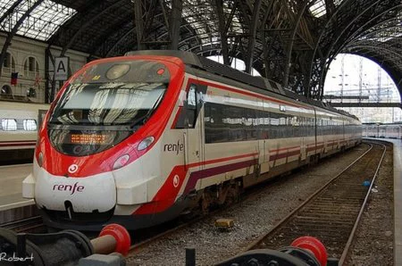 Renfe también utiliza los 'pack' para vender billetes