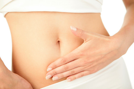 Siete alimentos que te ayudan a evitar la inflamación abdominal (y otros cinco que tienes que esquivar)