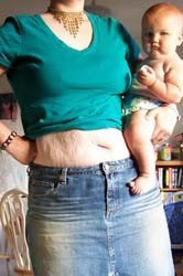 La foto de tu tripa después del parto en internet
