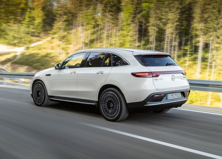 Mercedes Benz Eqc 27