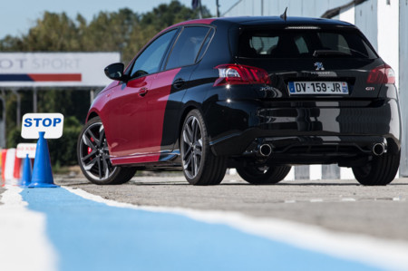Peugeot 308 GTi toma de contacto prueba