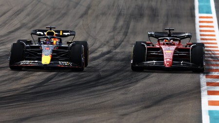 Verstappen Leclerc Miami F1 2022