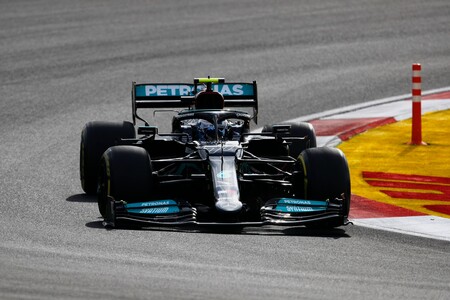 Lewis Hamilton es el más rápido en Turquía pero Valtteri Bottas saldrá desde la pole delante de Max Verstappen