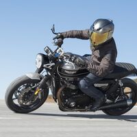 Una empresa sueca acaba de patentar un manillar explosivo para moto que evitará daños al conductor en accidentes frontales 