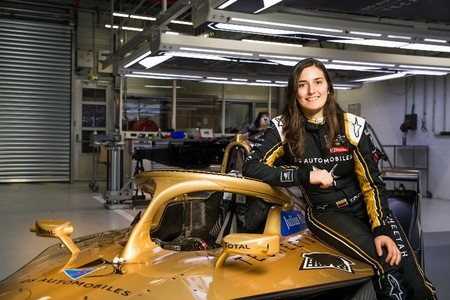 La Fórmula E exhibe el potencial del automovilismo femenino en Arabia Saudi