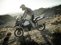 BMW R1200 GS Adventure 2014, especial para viajes de largo recorrido