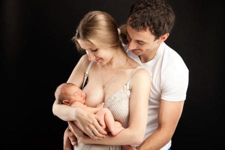 ¿Quién dijo que el padre no era importante para la lactancia materna?