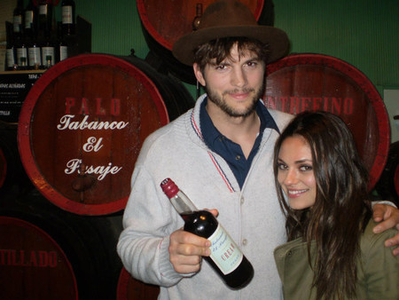 Ashton Kutcher y Mila Kunis: motos, flamenco y vinito en Jerez