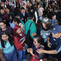 La ciencia encontró un factor silencioso del envejecimiento: no está en tu cuerpo, está en tu entorno