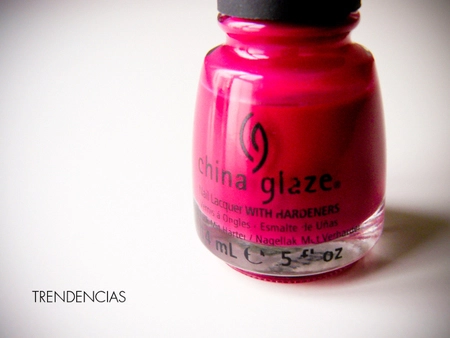 Esmalte de uñas a prueba. Tono Traffic Jam de China Glaze