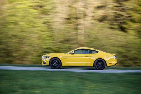 Ford Mustang Fastback Yellow 14