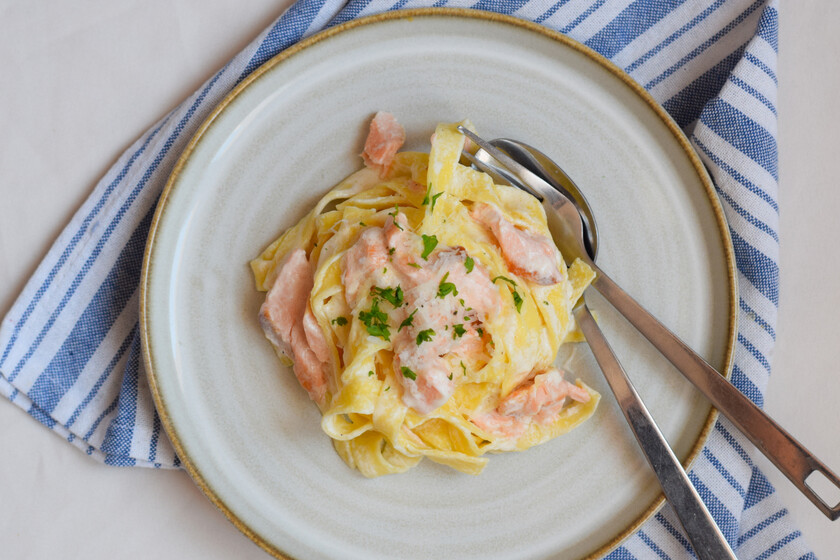 Pasta Alfredo Con Salmon