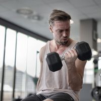 Especialistas em exercícios físicos concordam: "Se o objetivo é perder peso, devemos trabalhar a força e a resistência de forma sequencial." 
