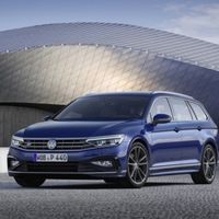 Confirmado: El nuevo Volkswagen Passat estrenará tres nuevas versiones, R-Line incluida