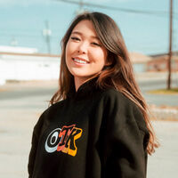 "¡Se me olvidó canjearlo!", una streamer deja caducar un cheque de 2.000 dólares en su coche... porque el banco estaba demasiado lejos 