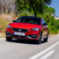 He probado el SEAT León eHybrid y he llegado a una conclusión que nadie quiere admitir: es el sustituto del diésel que llevamos años esperando 