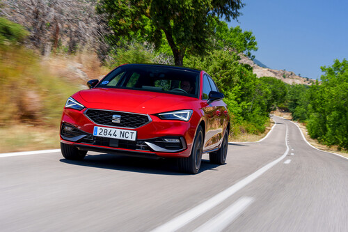 He probado el SEAT León eHybrid y he llegado a una conclusión que nadie quiere admitir: es el sustituto del diésel que llevamos años esperando 