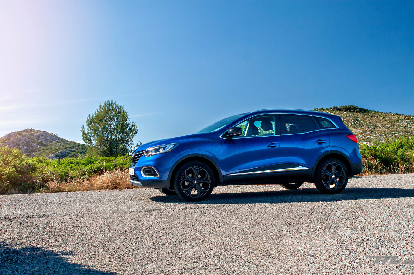 Probamos el Renault Kadjar TCe 160, un SUV compacto que cumple con las expectativas, pero sigue bajo la sombra del Nissan Qashqai