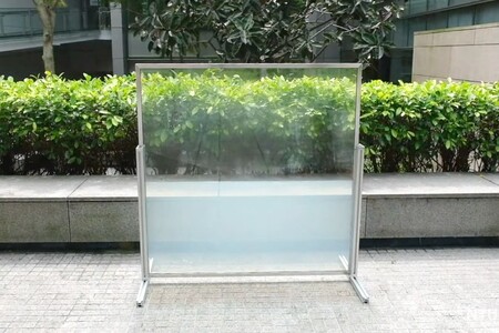 Estas ventanas rellenas de hidrogel capturan el calor durante el día y lo liberan por la noche ahorrando en climatización